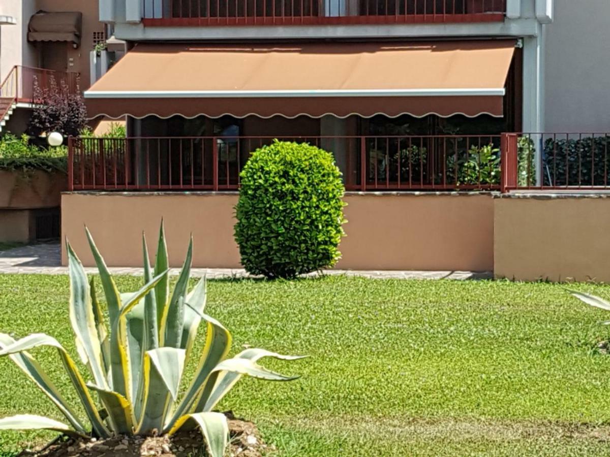 Vera Luxury Apartment Sirmione Exterior foto